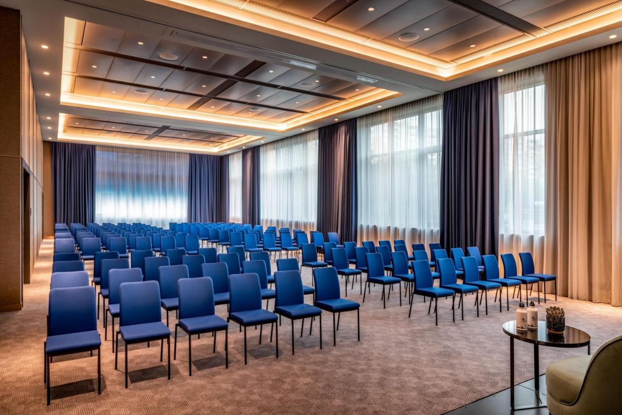 Geneva Marriott Hotel Мейрин Екстериор снимка
