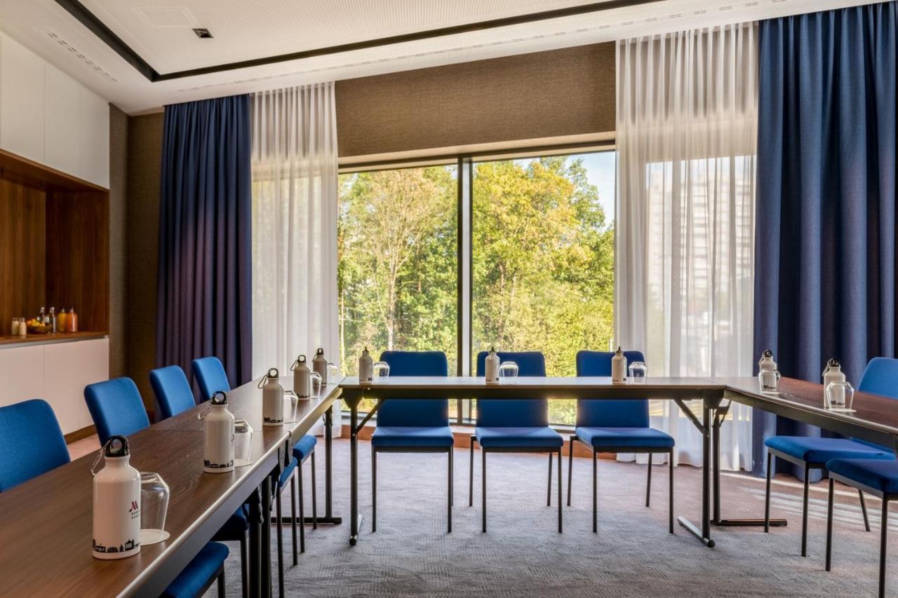 Geneva Marriott Hotel Мейрин Екстериор снимка