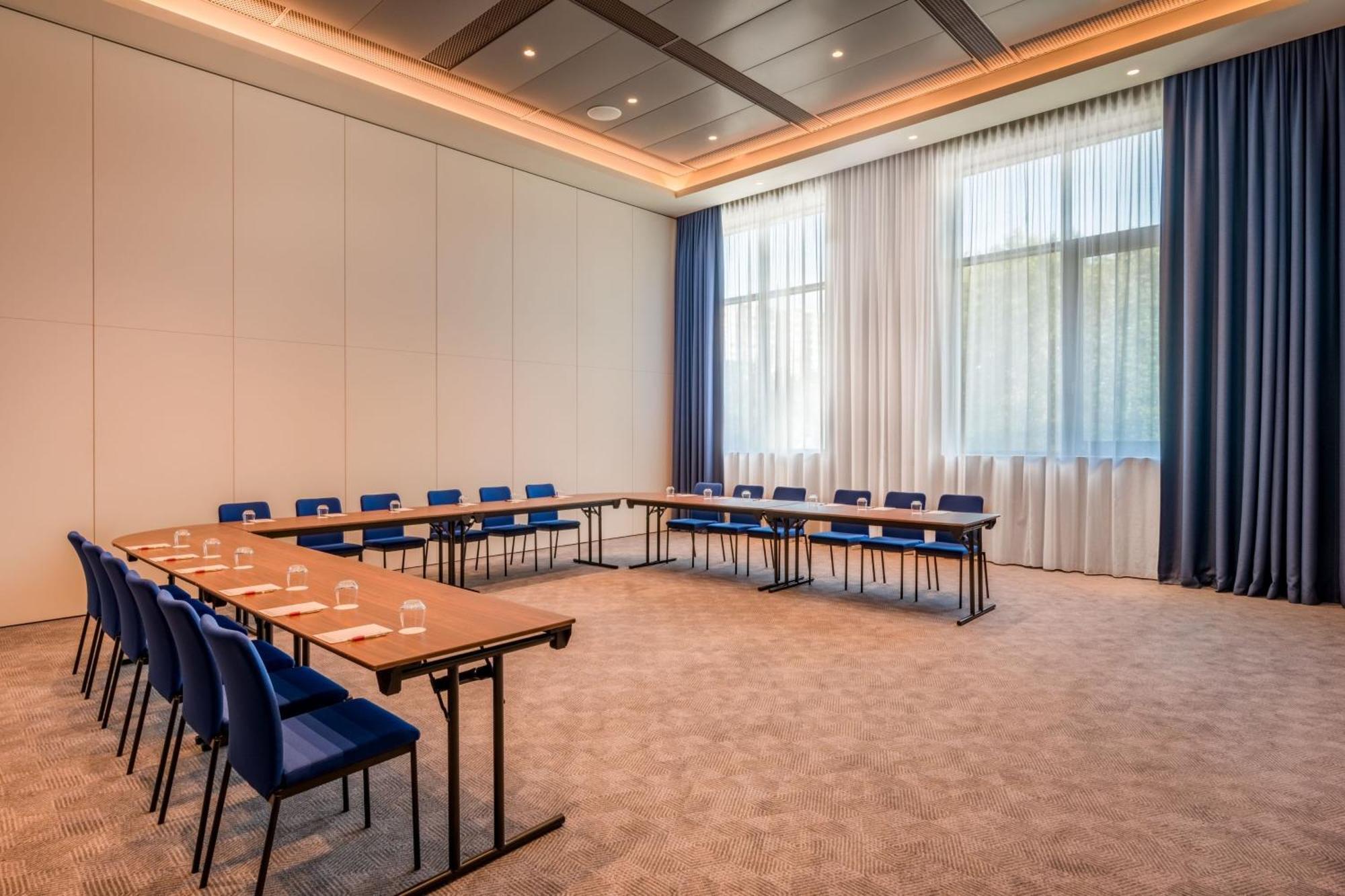 Geneva Marriott Hotel Мейрин Екстериор снимка