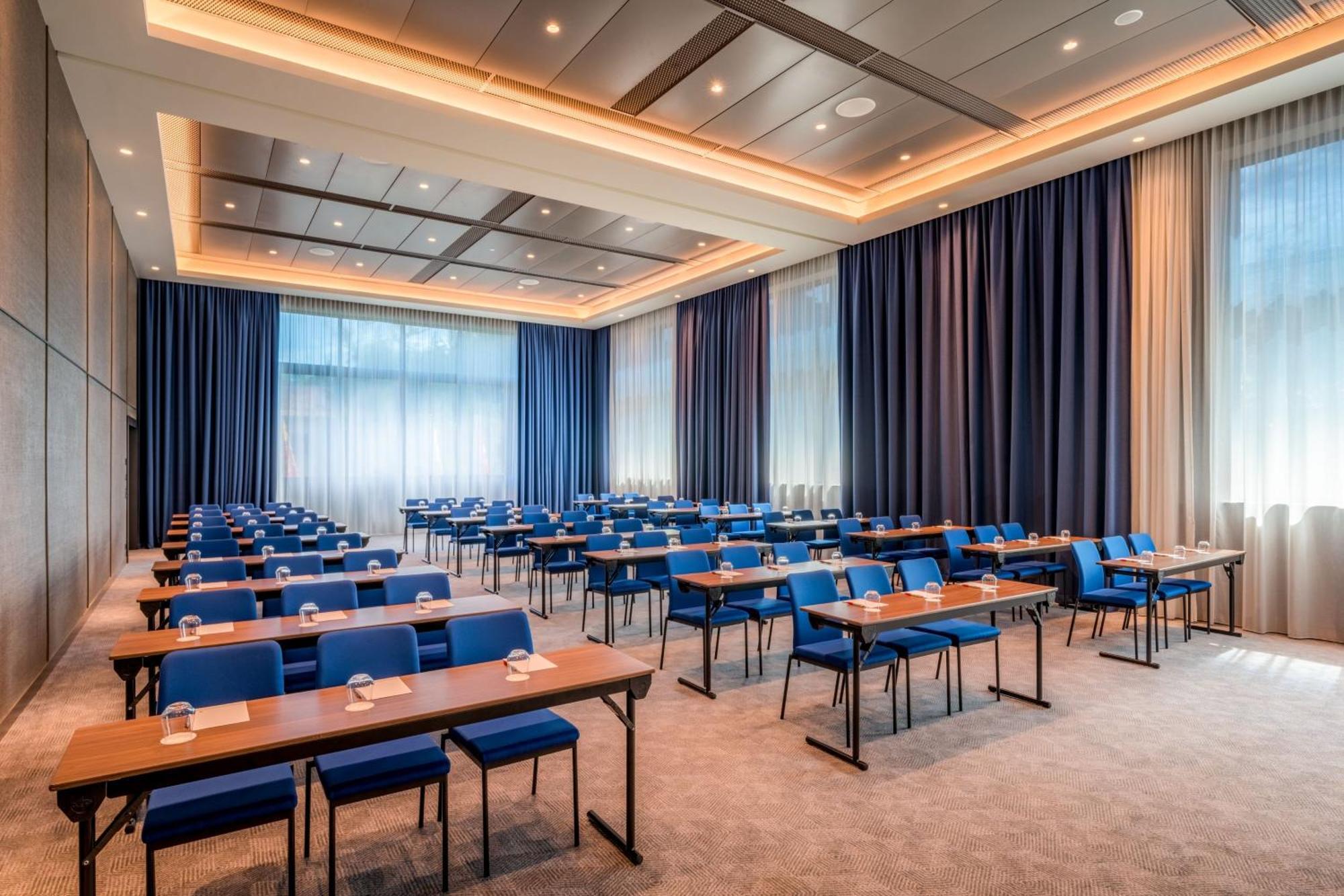 Geneva Marriott Hotel Мейрин Екстериор снимка