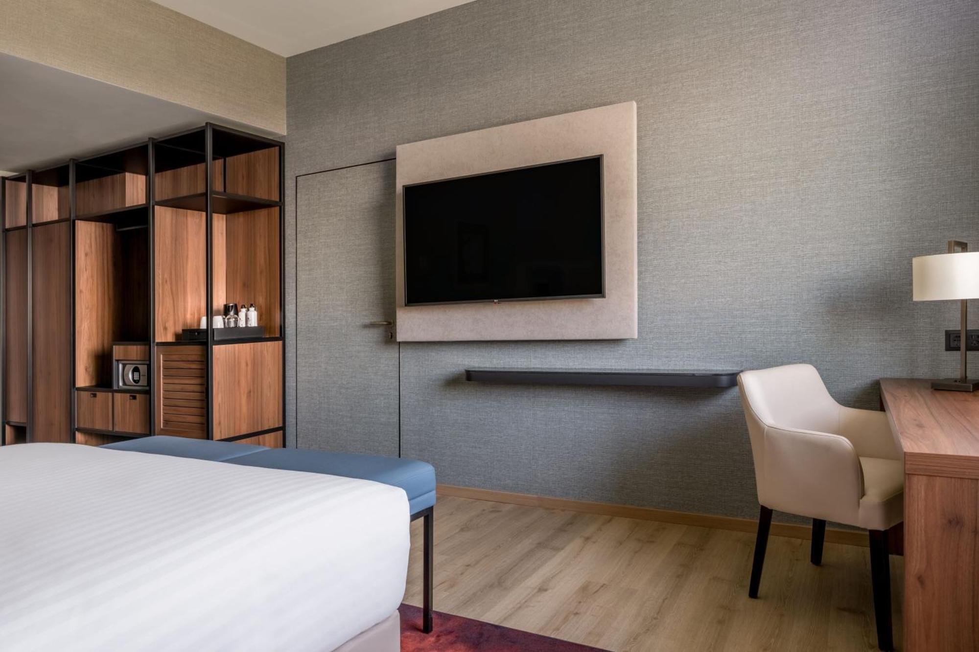 Geneva Marriott Hotel Мейрин Екстериор снимка