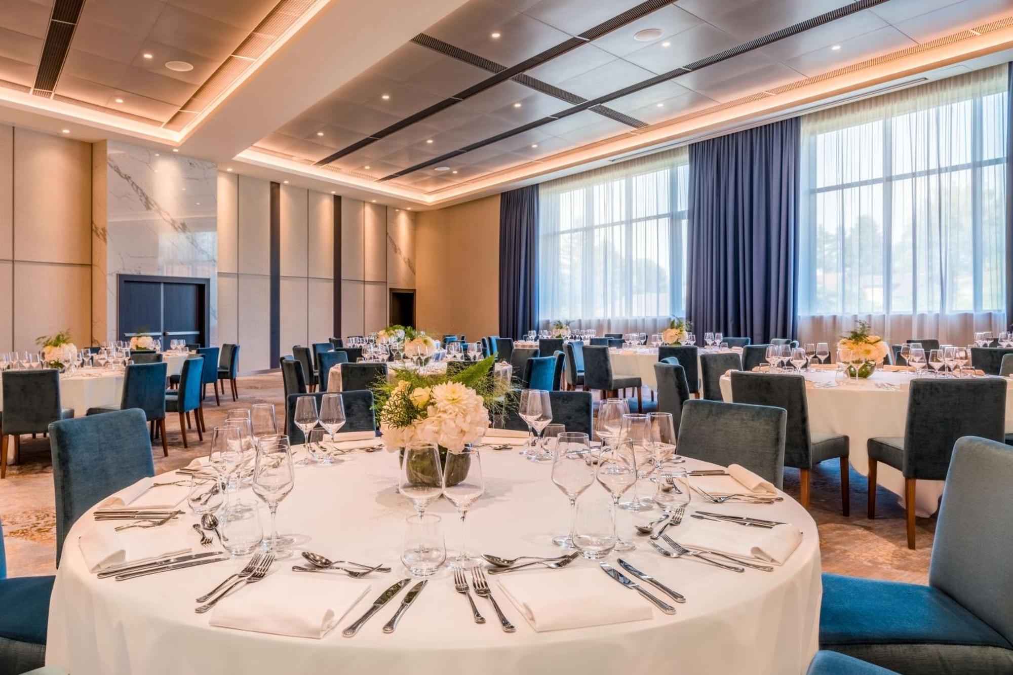 Geneva Marriott Hotel Мейрин Екстериор снимка