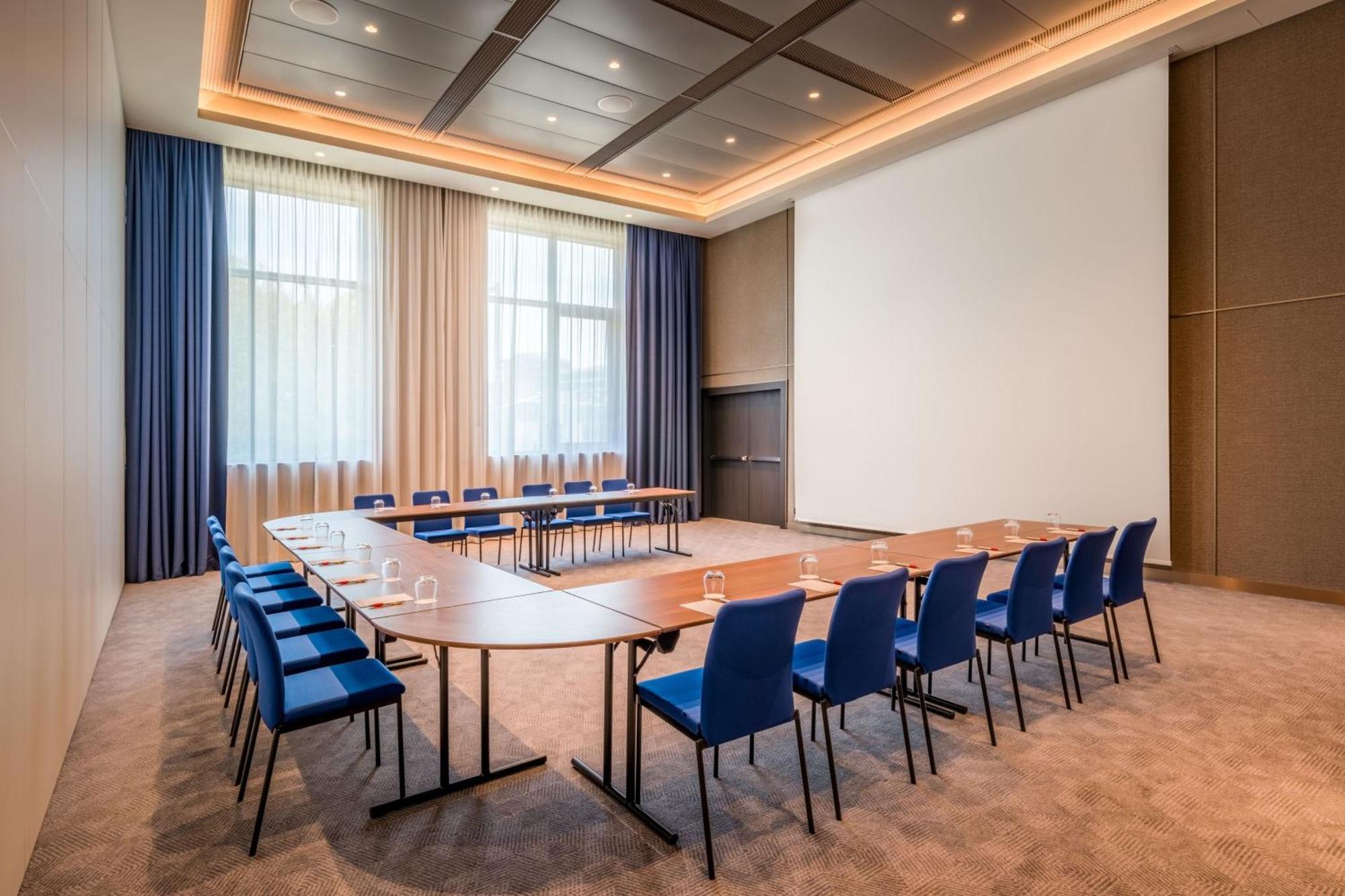 Geneva Marriott Hotel Мейрин Екстериор снимка