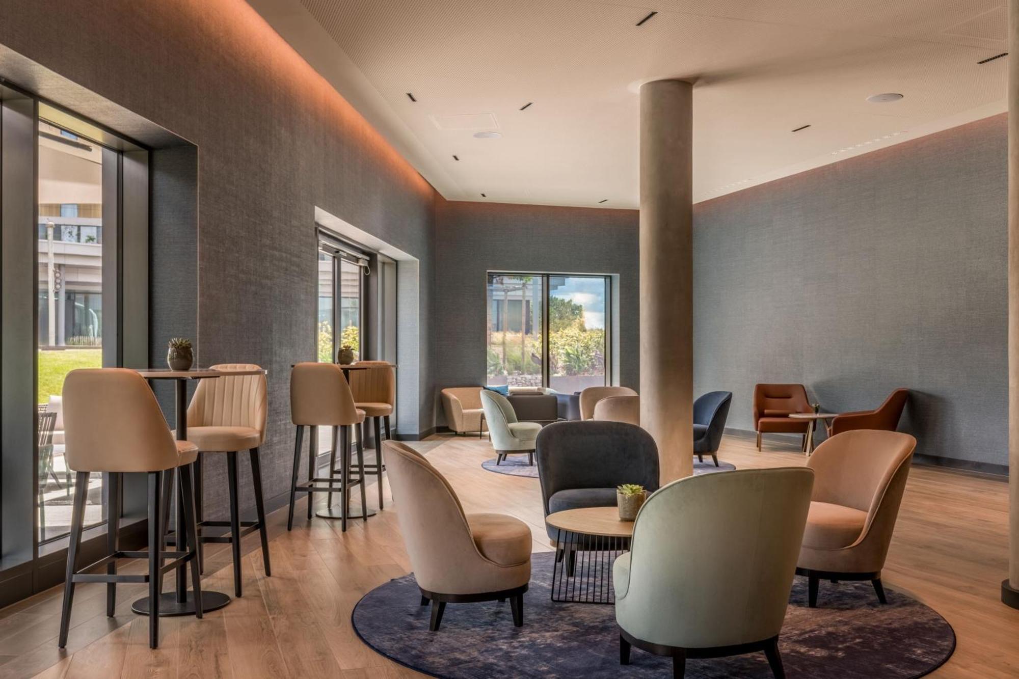 Geneva Marriott Hotel Мейрин Екстериор снимка