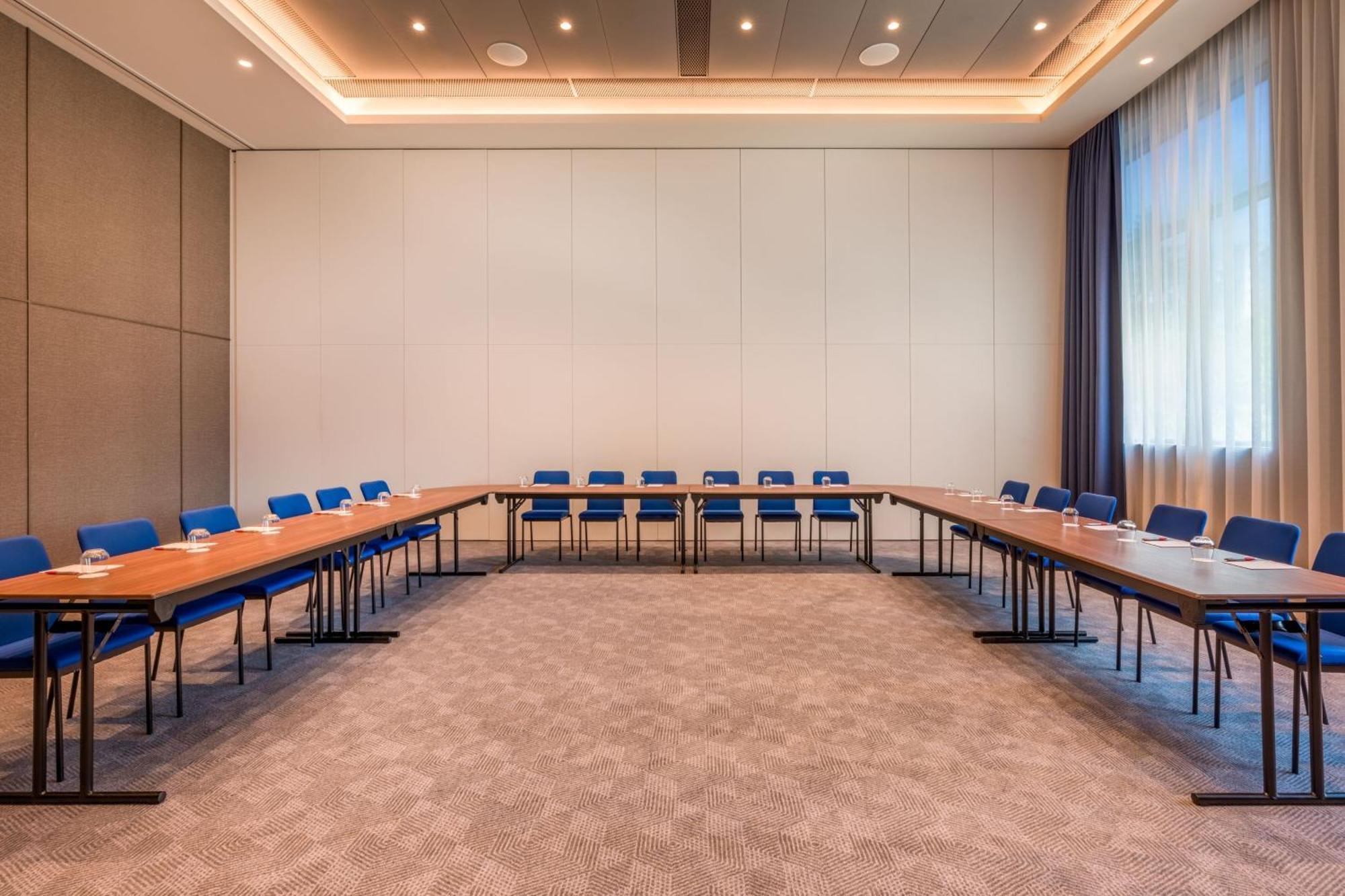 Geneva Marriott Hotel Мейрин Екстериор снимка